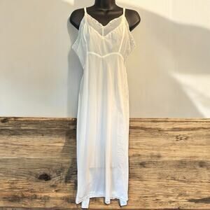 Vintage Seamprufe Nylon Lace Full Slip Ivory Size Average 36 Semi-Sheer USA